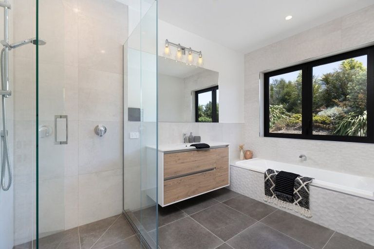 Photo of property in 2 Nile Road, Mapua, Upper Moutere, 7173