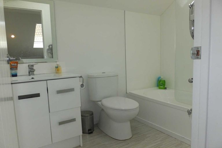 Photo of property in 17 Antrim Street, Sydenham, Christchurch, 8023