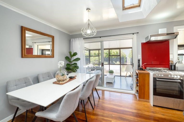 Photo of property in 9 Moore Street, Featherston, 5710