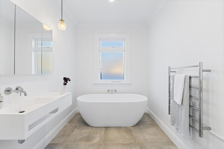 Photo of property in 6 Howick Road, Blenheim, 7201