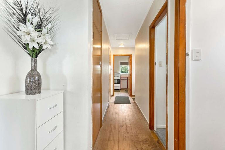 Photo of property in 38 Tennyson Crescent, Stoke, Nelson, 7011