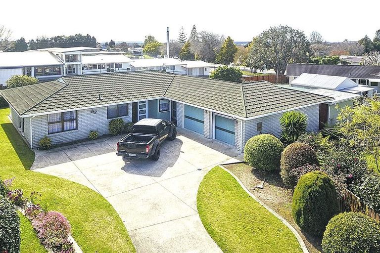 Photo of property in 5 Clifden Terrace, Te Puke, 3119