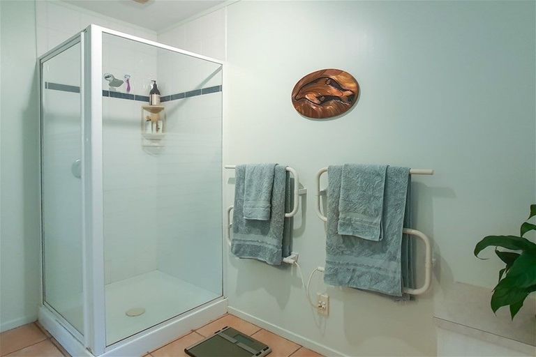 Photo of property in 98 Te Haumi Drive, Paihia, 0200