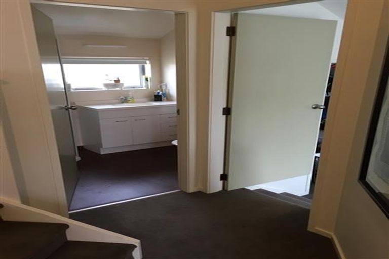 Photo of property in 6a Mills Road, Brooklyn, Wellington, 6021