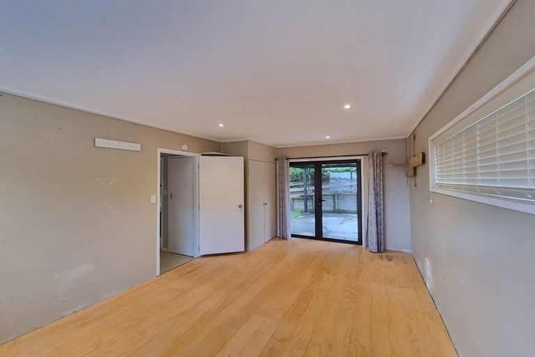 Photo of property in 28a Longburn Road, Henderson, Auckland, 0610