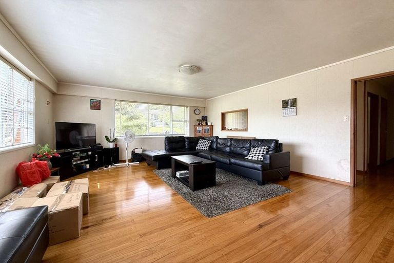 Photo of property in 1/62 Vera Road, Te Atatu South, Auckland, 0610