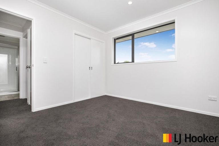 Photo of property in 17 Coolen Place, Tuakau, 2121