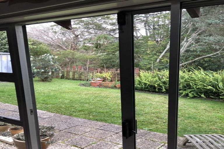 Photo of property in 2/38 Eastglen Road, Glen Eden, Auckland, 0602