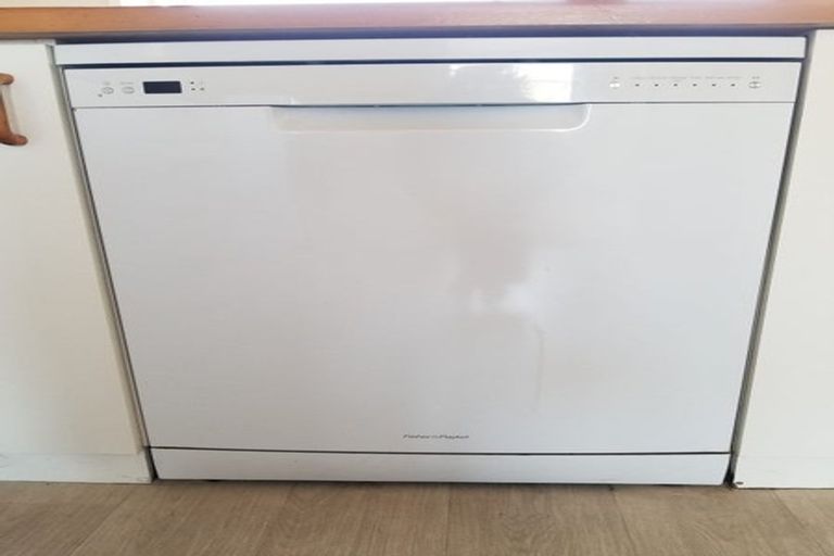 Photo of property in 240a Te Atatu Road, Te Atatu South, Auckland, 0610