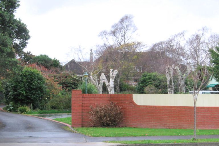 Photo of property in 43 Kohekohe Road, Waikanae, 5036