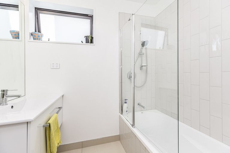 Photo of property in 7/104 Maupuia Road, Maupuia, Wellington, 6022