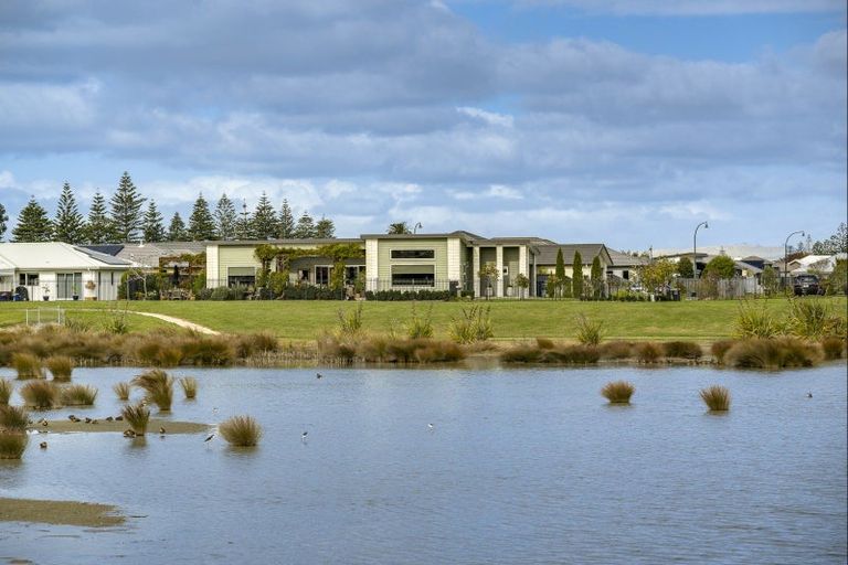 Photo of property in 19 Aparima Place, Awatoto, Napier, 4110