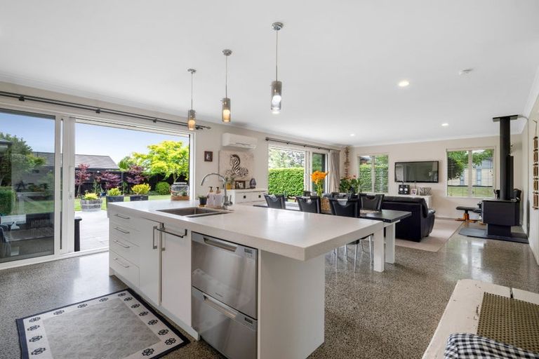 Photo of property in 2 Castleton Drive, Rolleston, 7615