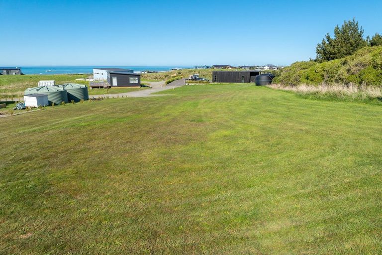 Photo of property in 3 Knoyle Road, Riversdale Beach, Masterton, 5872