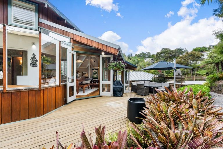 Photo of property in 50 Braemar Road, Castor Bay, Auckland, 0620
