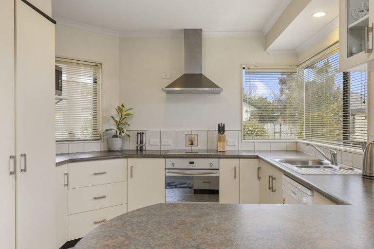 Photo of property in 32 Balmoral Drive, Hilltop, Taupo, 3330