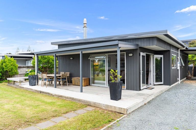 Photo of property in 19 Seabreeze Road, Mangawhai Heads, Mangawhai, 0505