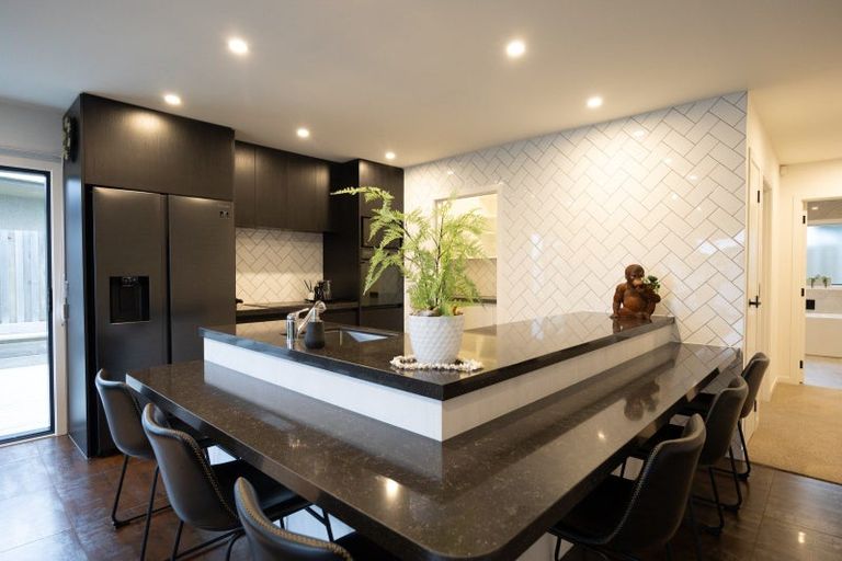 Photo of property in 29a Marine Parade South, Foxton Beach, Foxton, 4815