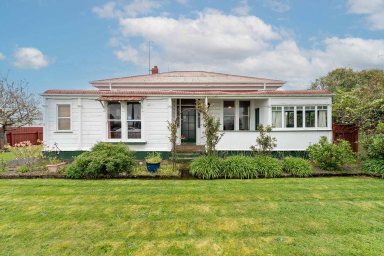 Photo of property in 2 Monckton Street, Feilding, 4702
