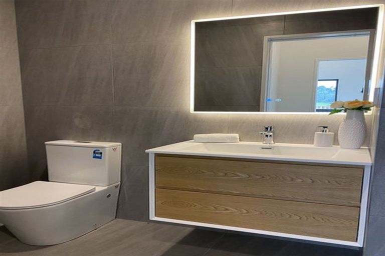 Photo of property in 51 Biokovo Street, Massey, Auckland, 0614