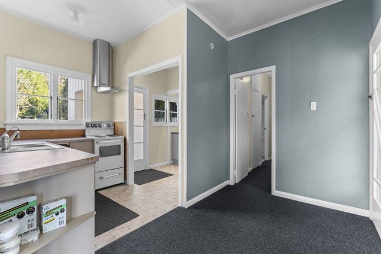 Photo of property in 20 Frankley Road, Westown, New Plymouth, 4310