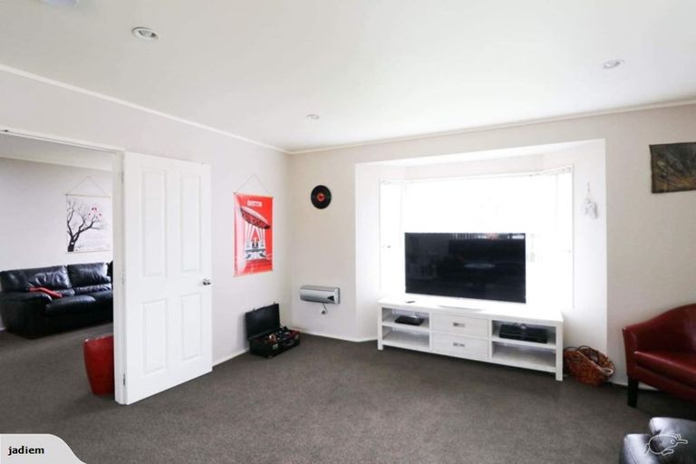 Photo of property in 58 Elsie Drive, Waiuku, 2123