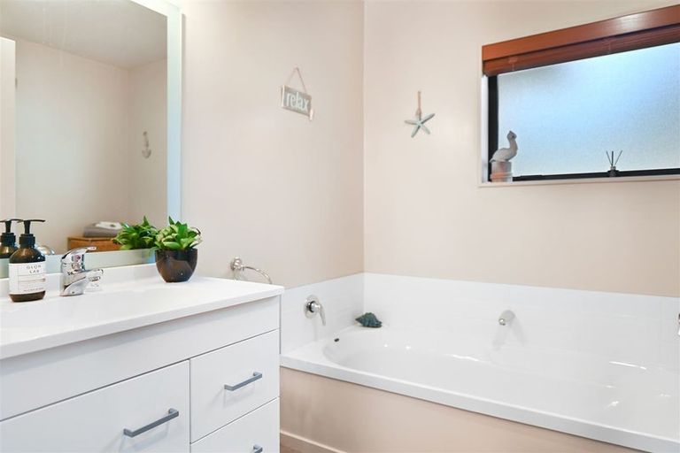 Photo of property in 114 Bruces Road, Sefton, Rangiora, 7477