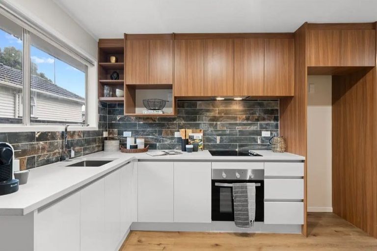 Photo of property in 1/735 Massey Road, Mangere, Auckland, 2022