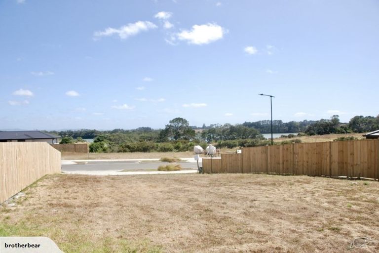 Photo of property in 4 Waimiri Road, Glenbrook, 2681