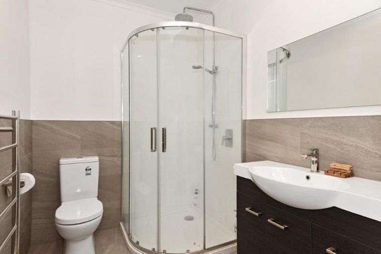 Photo of property in 92 Nixon Street, Hamilton East, Hamilton, 3216