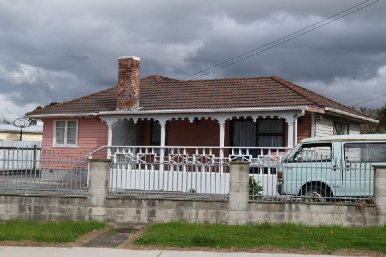 Photo of property in 4 Parker Crescent, Otara, Auckland, 2023