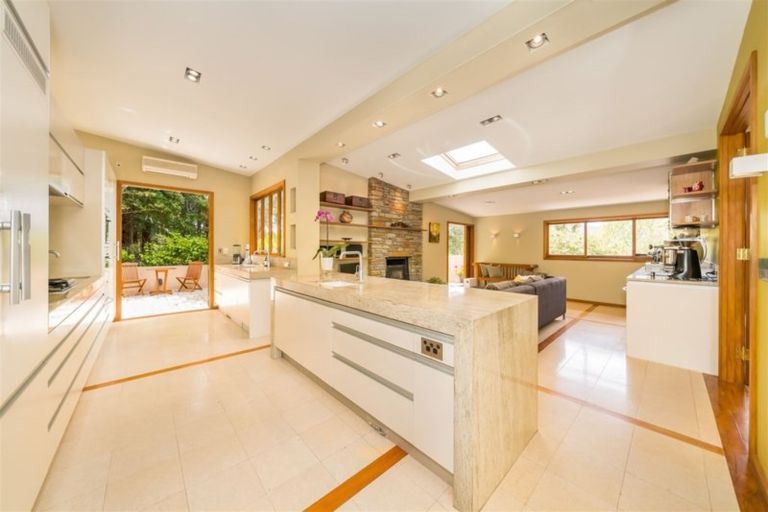 Photo of property in 26b Chatsworth Road, Silverstream, Upper Hutt, 5019