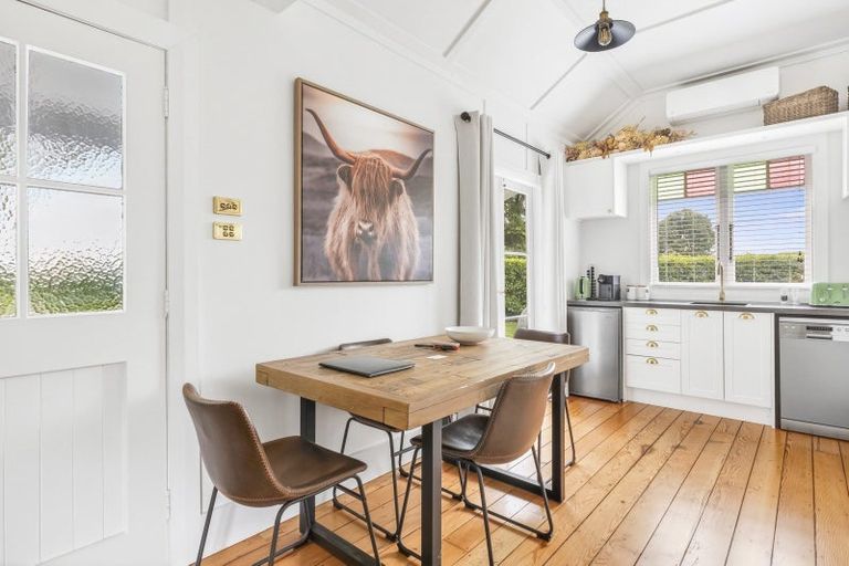 Photo of property in 1/347 Racecourse Road, Cambridge, 3493