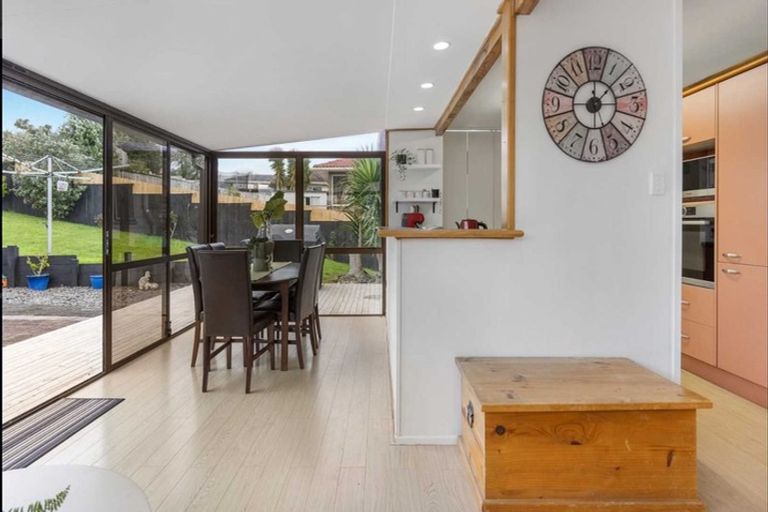 Photo of property in 62 Hellyers Street, Birkdale, Auckland, 0626