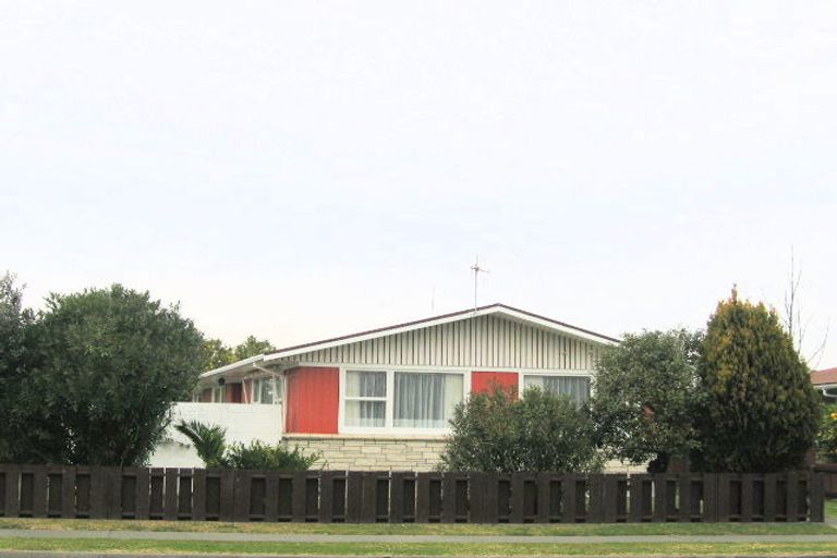 Photo of property in 60 Gloucester Street, Greenmeadows, Napier, 4112