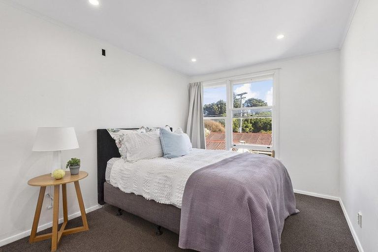 Photo of property in 17 Dimock Street, Titahi Bay, Porirua, 5022