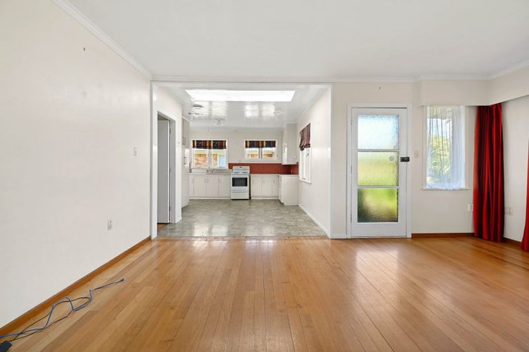 Photo of property in 15 Sheridan Street, Silverdale, Hamilton, 3216