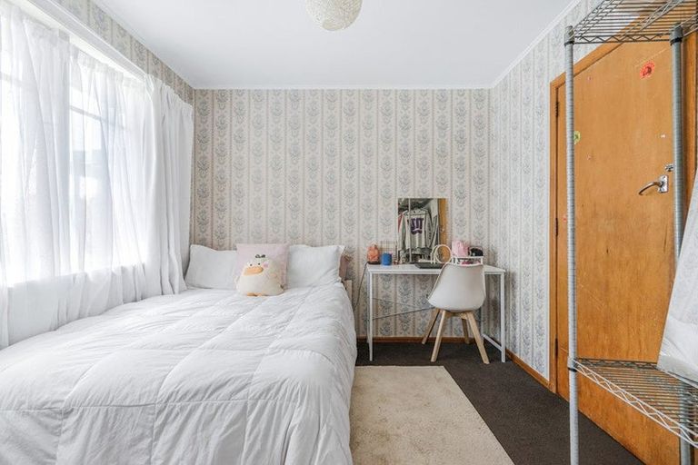 Photo of property in 22 Carrington Avenue, Hillcrest, Hamilton, 3216