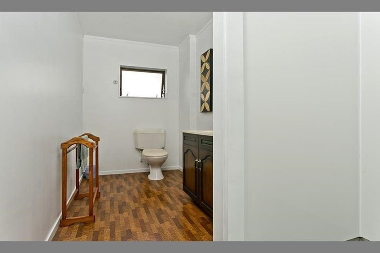 Photo of property in 1/16 Toroa Street, Torbay, Auckland, 0630