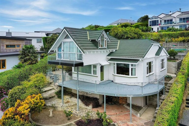 Photo of property in 40 Saint Andrews Hill Road, Mount Pleasant, Christchurch, 8081