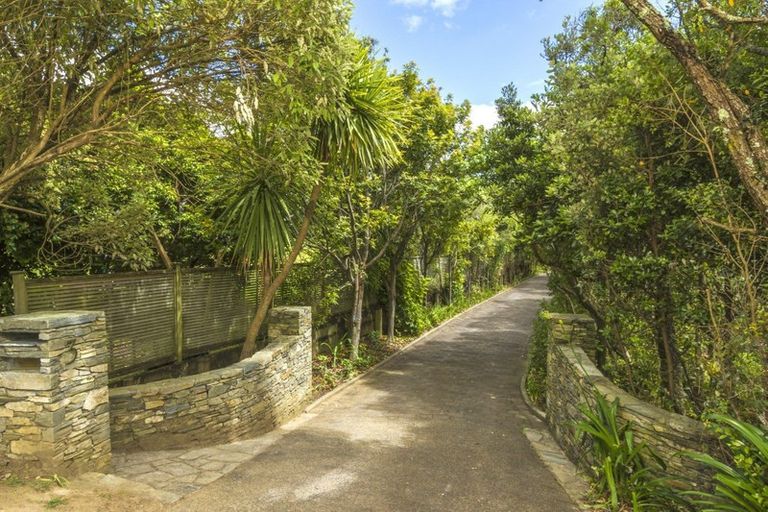Photo of property in 3a Park Rise, Campbells Bay, Auckland, 0630