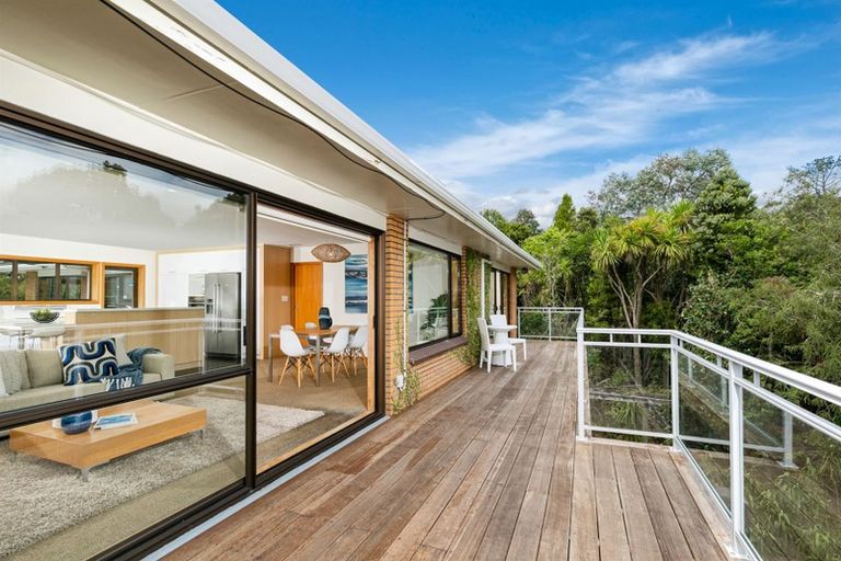 Photo of property in 18 Rahui Road, Greenhithe, Auckland, 0632