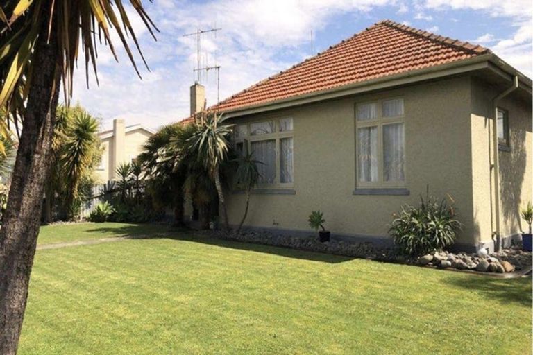 Photo of property in 11 Anzac Avenue, Onekawa, Napier, 4110