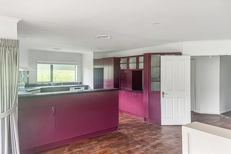 Photo of property in 150 Upper Fitzherbert Road, Wainuiomata, Lower Hutt, 5373