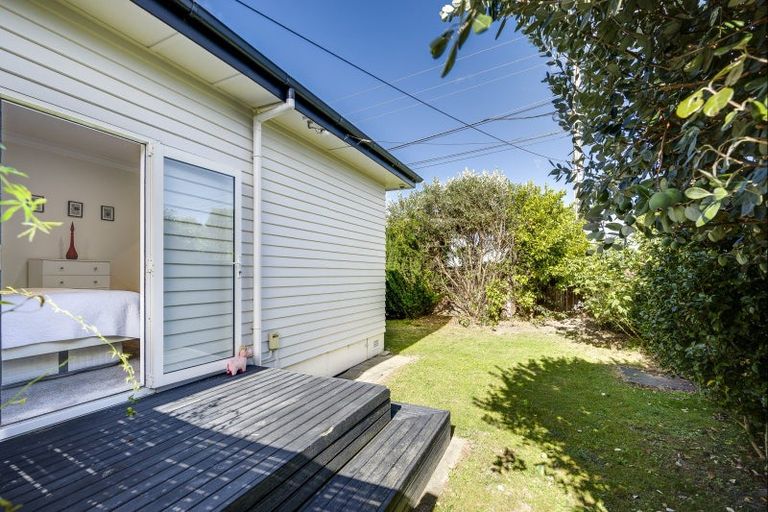 Photo of property in 1 Jervois Road, Jervoistown, Napier, 4112