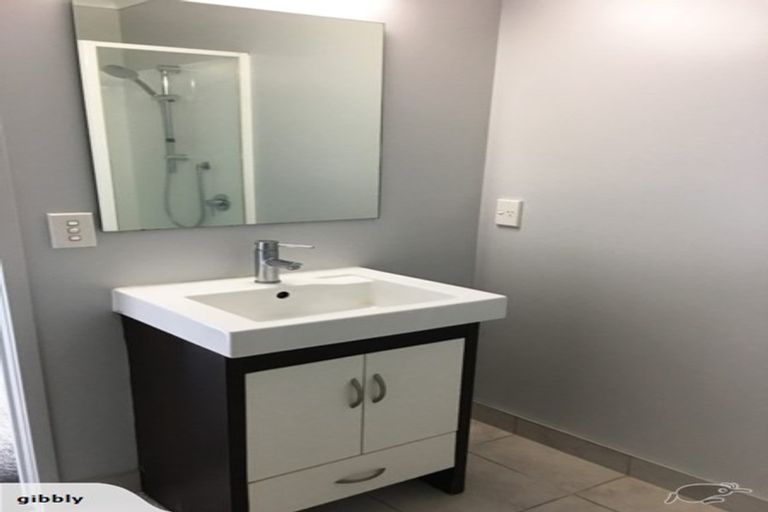 Photo of property in 3b Scotland Place, Hillcrest, Hamilton, 3216