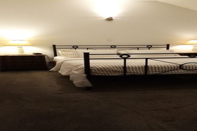 Photo of property in 2/15 Walton Street, Sydenham, Christchurch, 8023