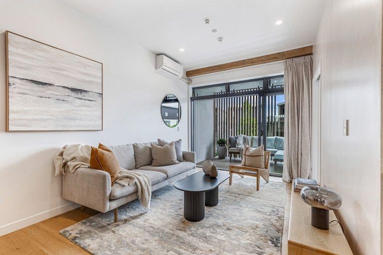 Photo of property in 7/165 Hobsonville Point Road, Hobsonville, Auckland, 0616