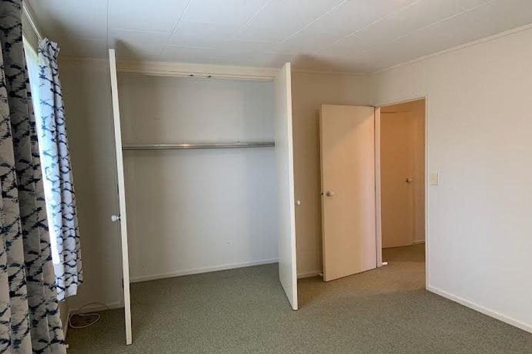 Photo of property in 16a Hampton Hill Road, Tawa, Wellington, 5028