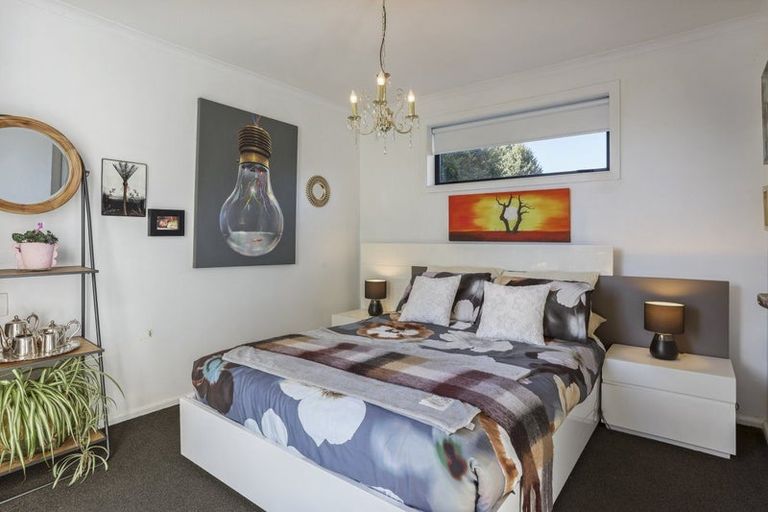Photo of property in 1/328 Main North Road, Redwood, Christchurch, 8051